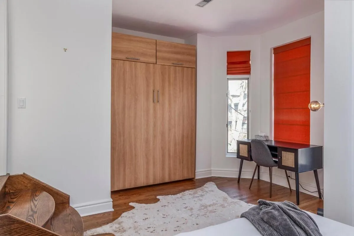 Warehouse Style Loft Near Yorkville トロント