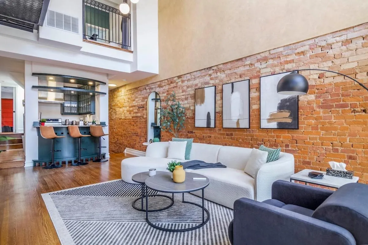 アパート Warehouse Style Loft Near Yorkville トロント