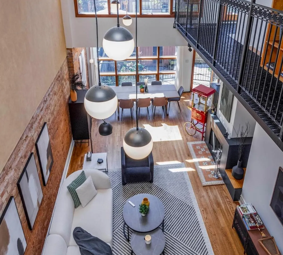 アパート Warehouse Style Loft Near Yorkville トロント