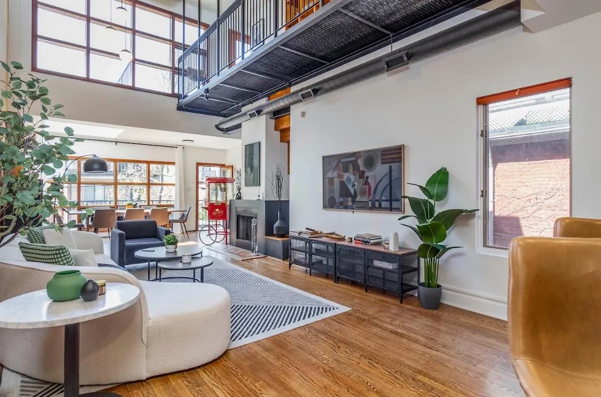 Warehouse Style Loft Near Yorkville トロント アパート
